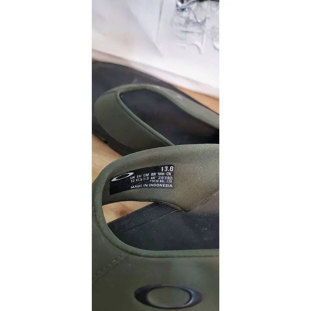 Oakley flip flops